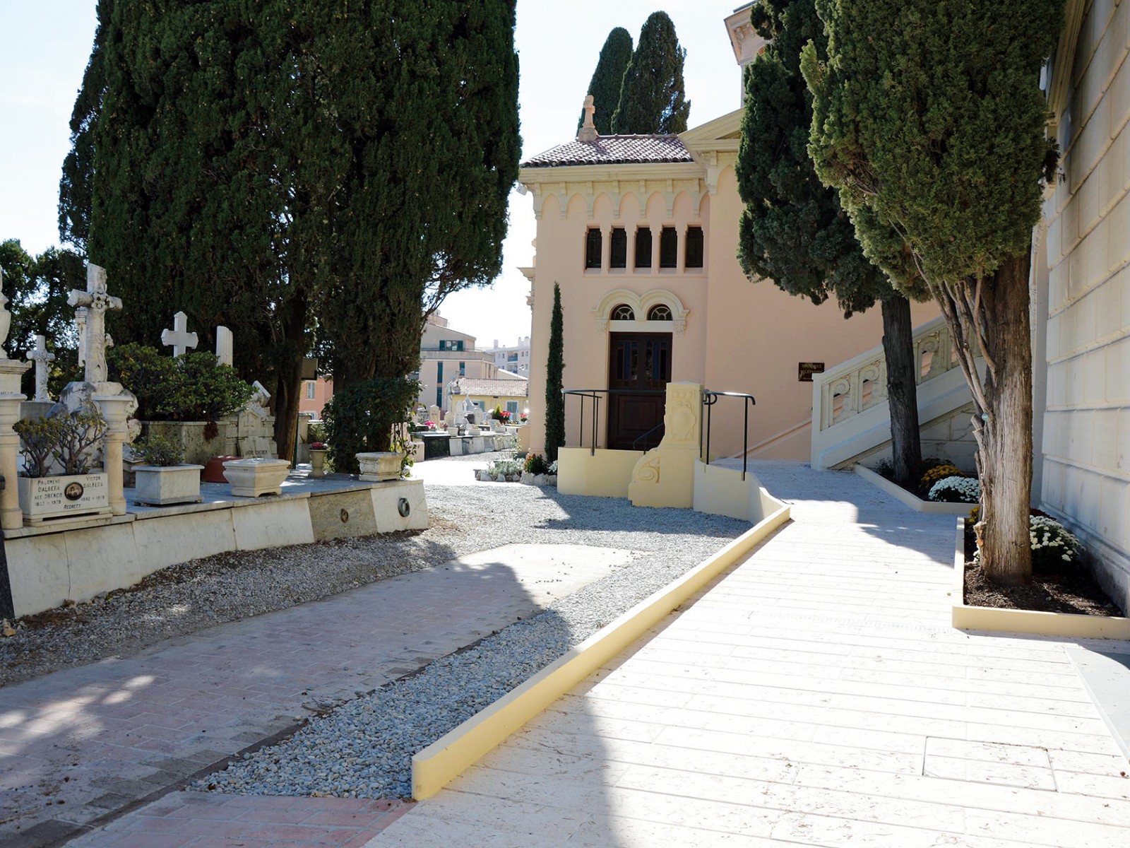 Nouveaux accès PMR au Cimetière de Monaco …  et à la patinoire