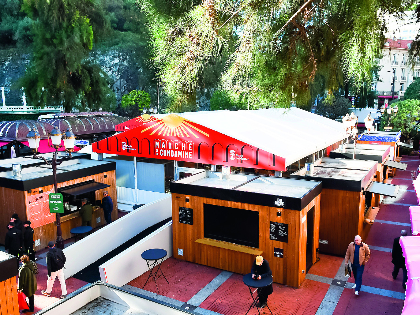 Le Marché a pris place sur la Place d’Armes