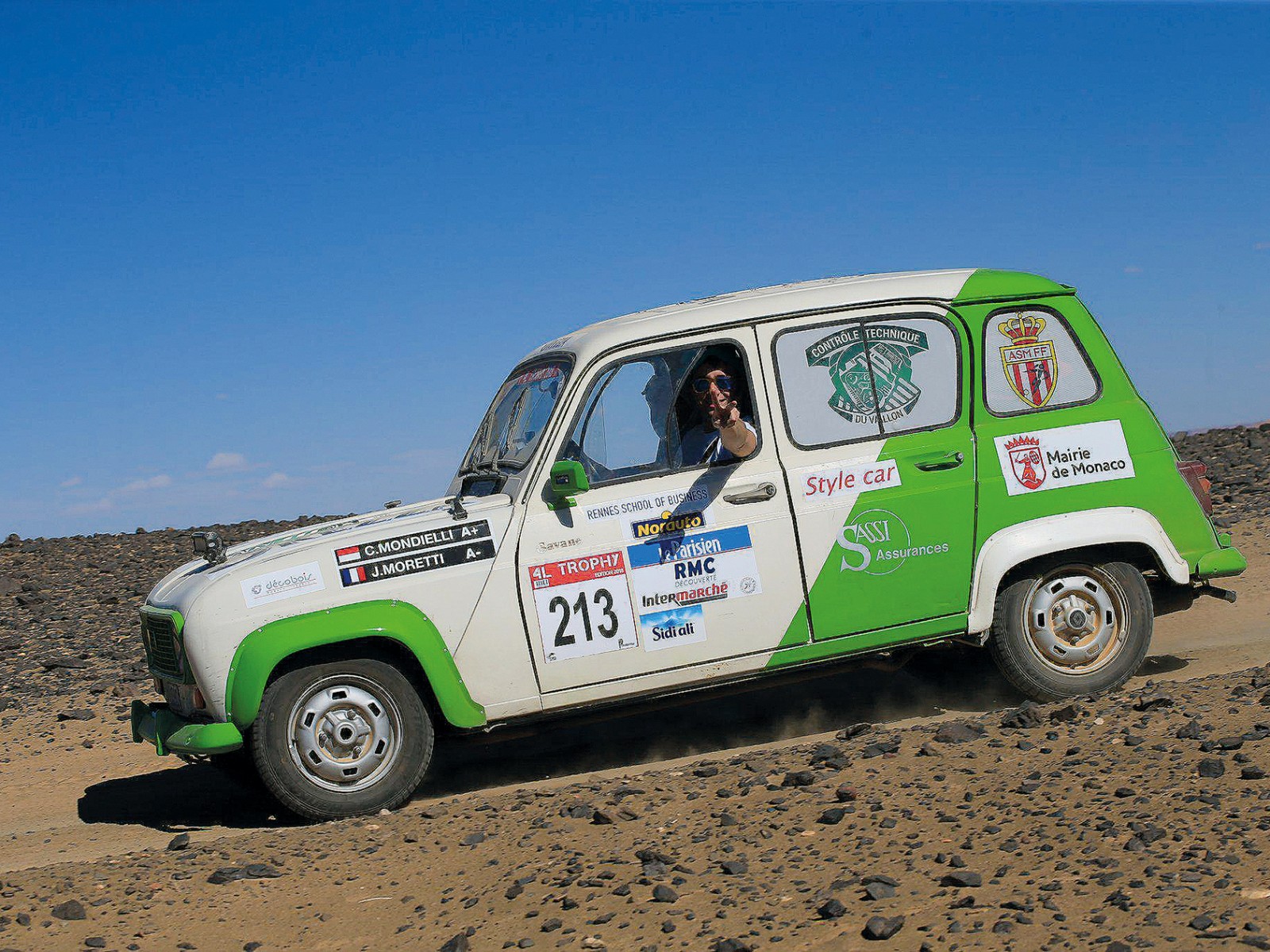 4L Trophy : un équipage soutenu par la Mairie