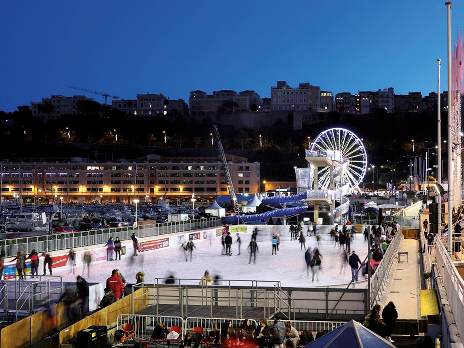 Patinoire à ciel ouvert