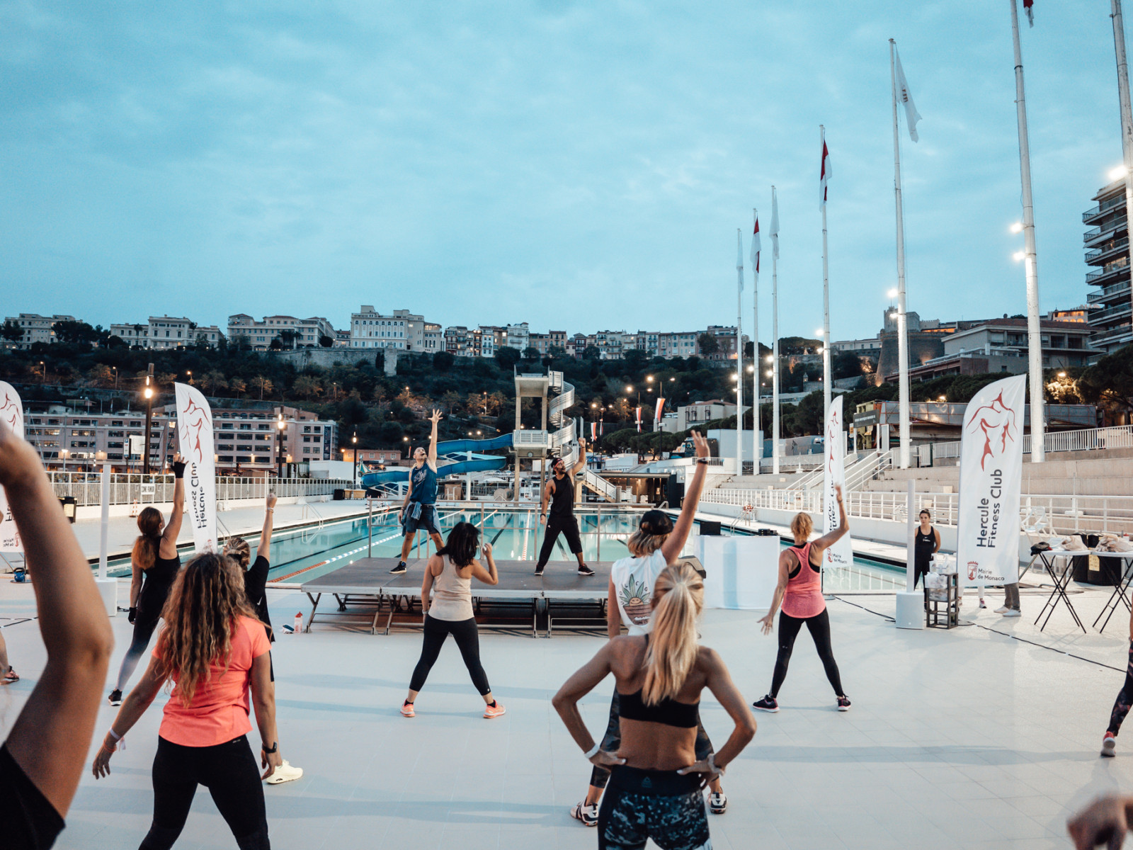 La deuxième édition de la "soirée Fitness autour de la piscine" s'est déroulée jeudi 13 octobre