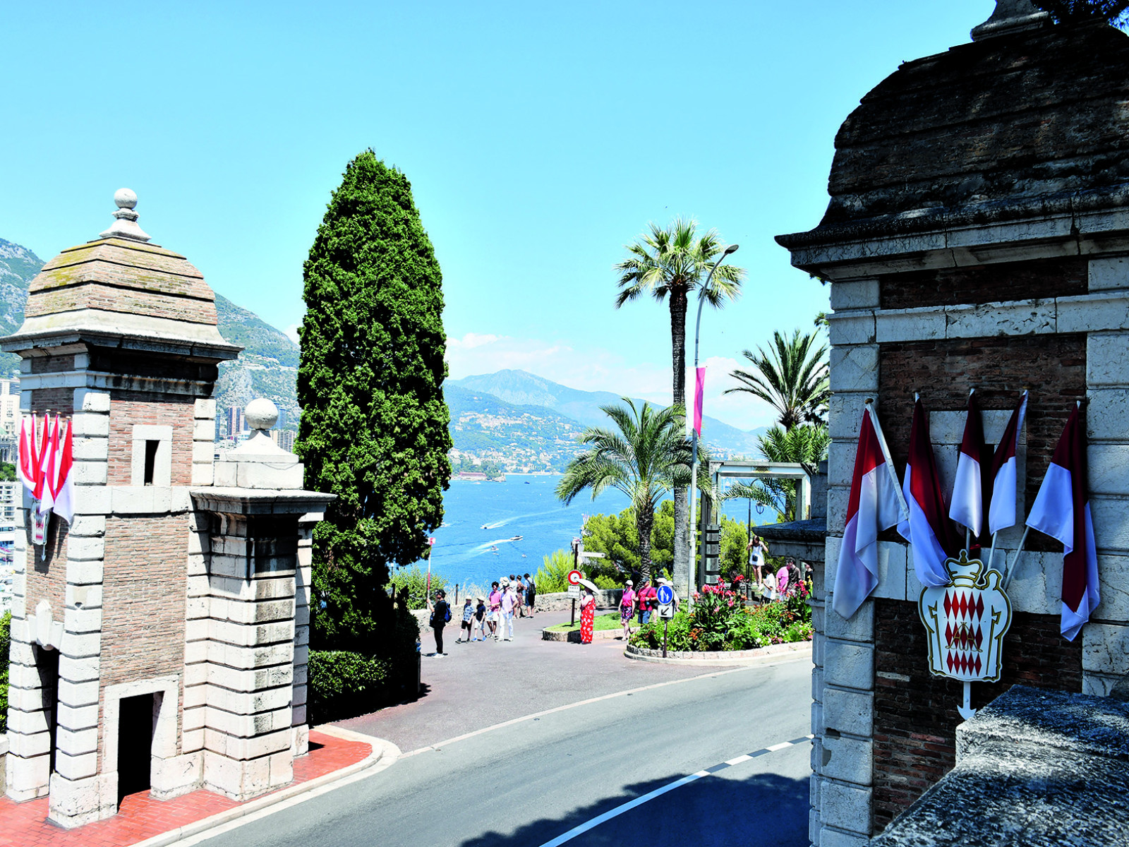 20 ans de règne célébrés en couleurs