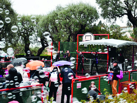 Un carnaval K-pop festif au Parc Princesse Antoinette