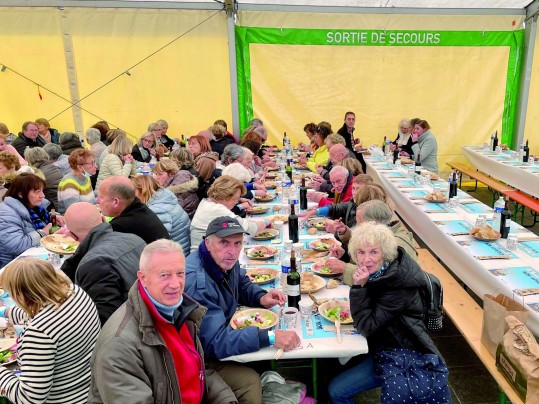 Nos aînés ont célébré la Fête de la Châtaigne à Isola…