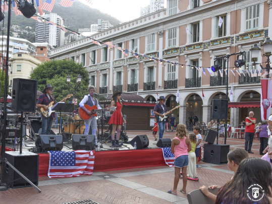 Soirée américaine au Marché de la Condamine