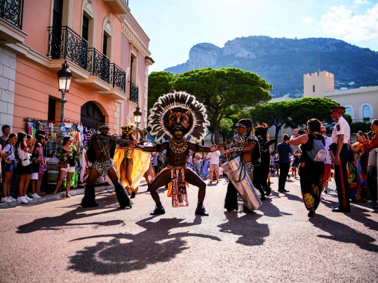 Le Carnaval estival : U SCIARATU